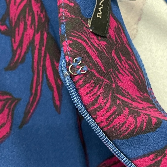 Banana Republic floral printed zip dress size 2 - Picture 7 of 10
